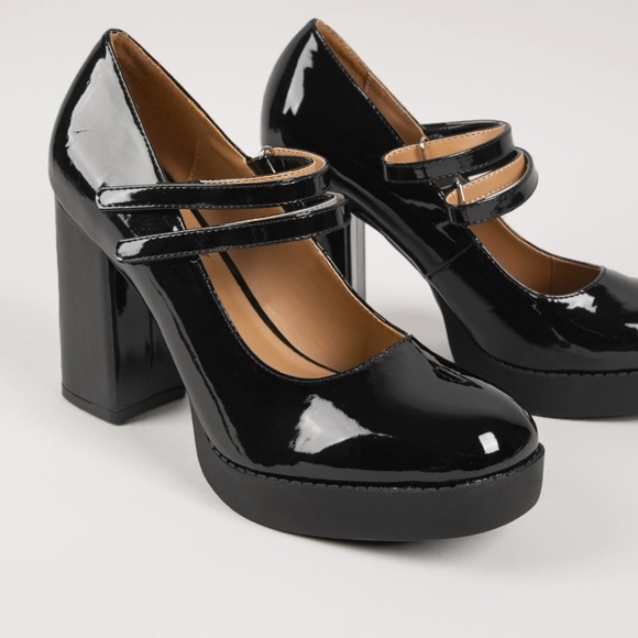 Black Patent Dual Strap Mary Jane Platform Chunky Pumps - Picture 2 of 11